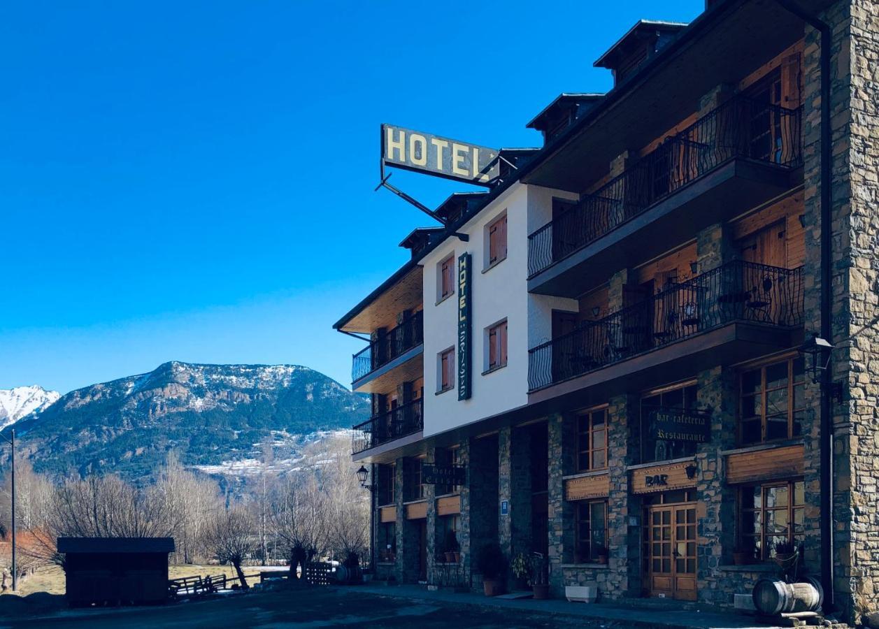 Hotel Эристе Экстерьер фото